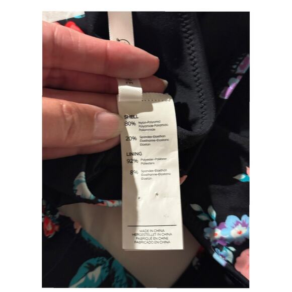 Cupshe floral wrap cutout one piece bathing suit swimsuit black size X-Small XS - Picture 7 of 8